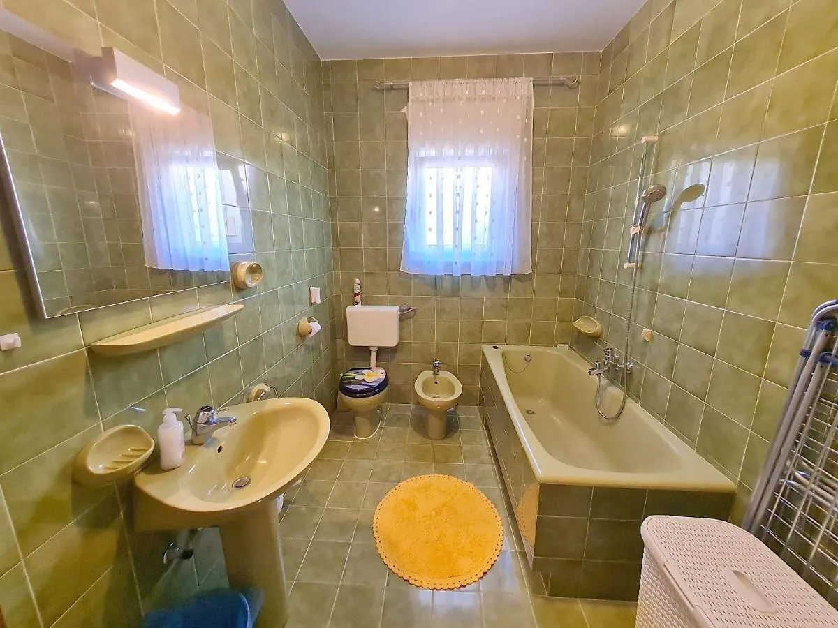 Apartments Vesna Novi Vinodolski Kroatien