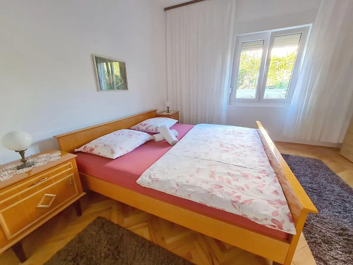 Apartments Vesna Novi Vinodolski
